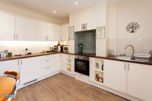 Kitchen/Diner- click for photo gallery